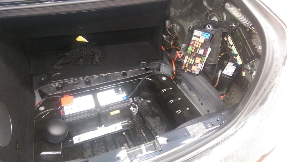 Замена 12В аккумулятор, помощь на дороге. 12v akumlyator vizovga
