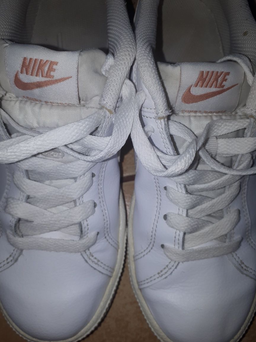 Sneakers dama, masura 36/5, marca Nike