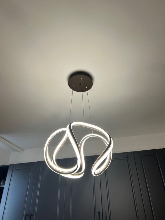 LED полилей с дистанционно управление