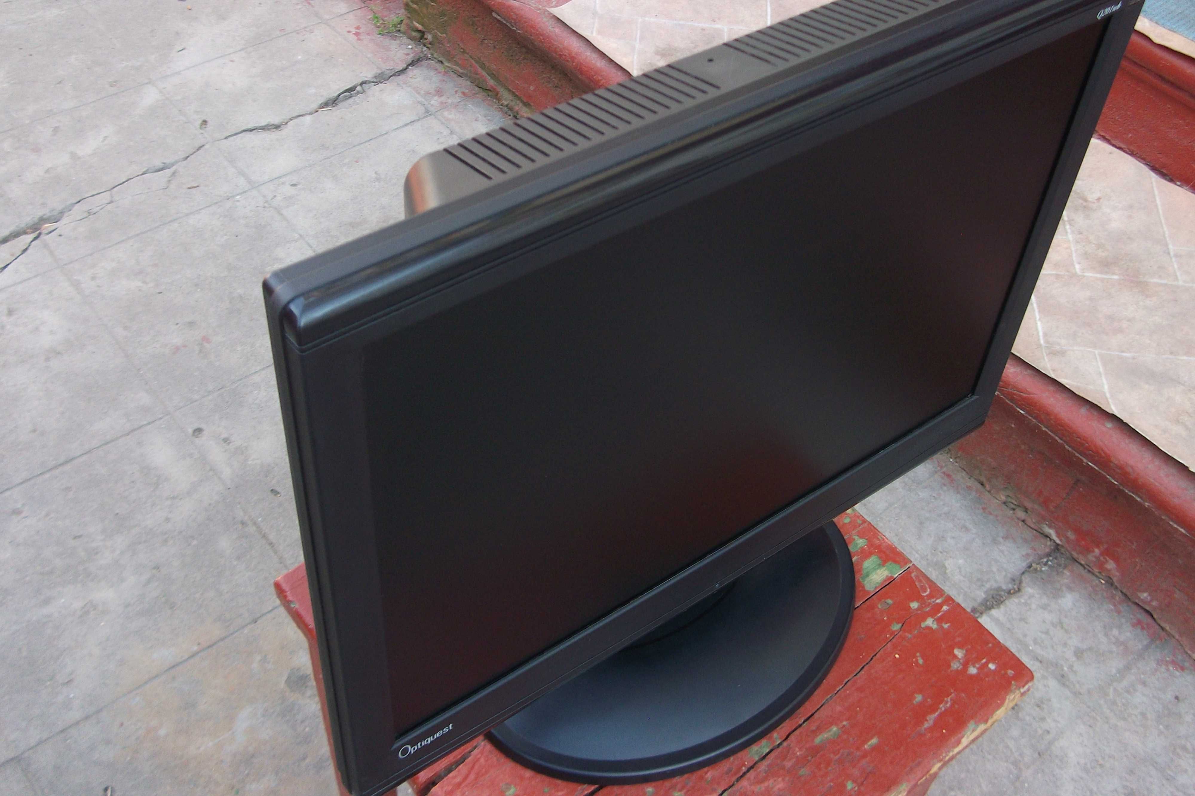 Monitor Optiquest 20 Inci.