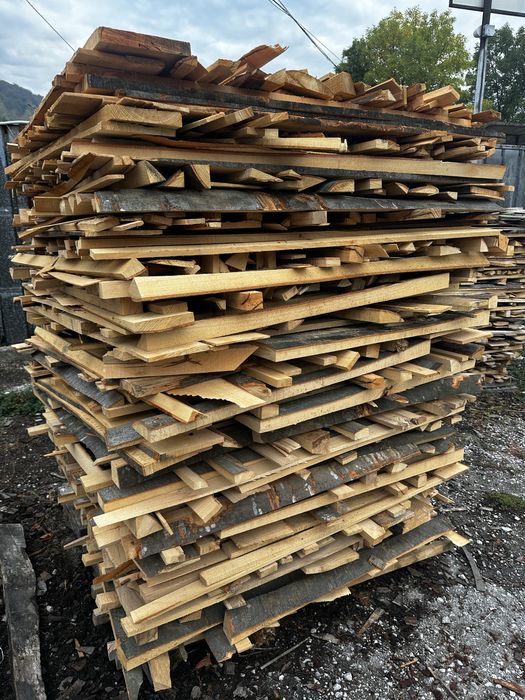 Букови изрезки и дърва на ракли