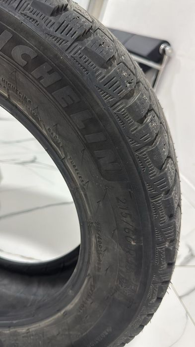 Michelin r16/215/60