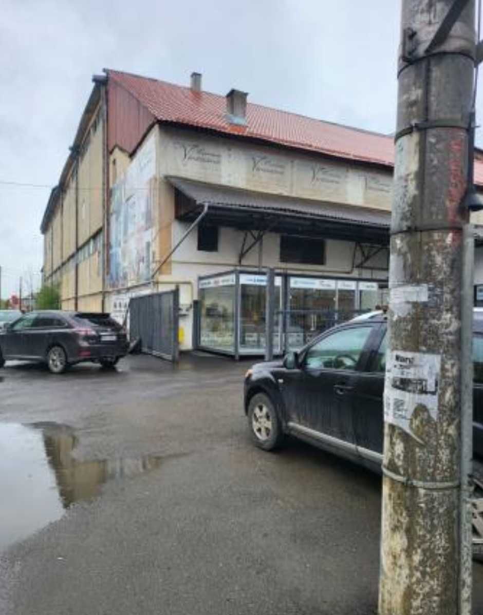 Bistrita - cladire comerciala 4785 mp, destinatii multiple