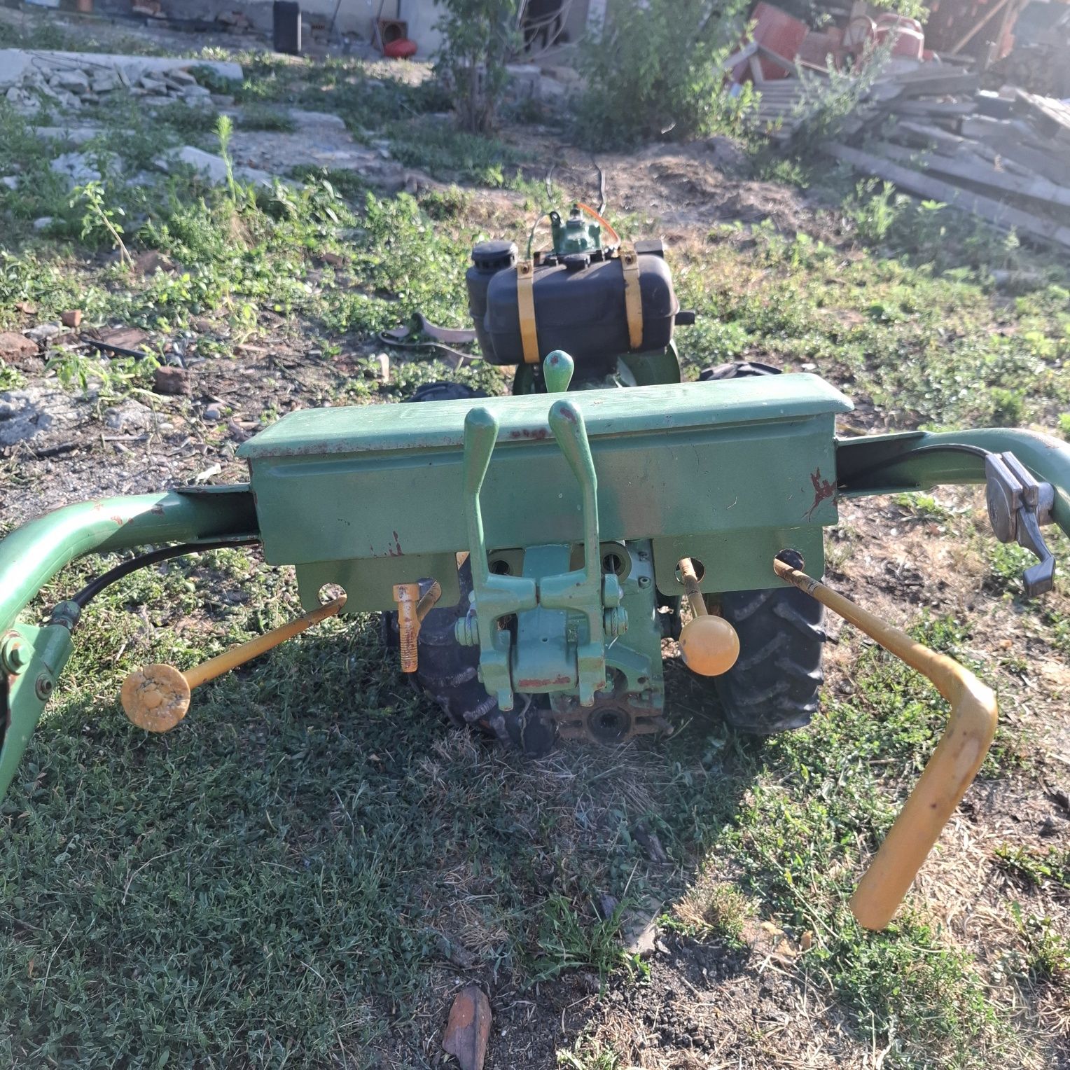 Vând motocultor ferari  disel