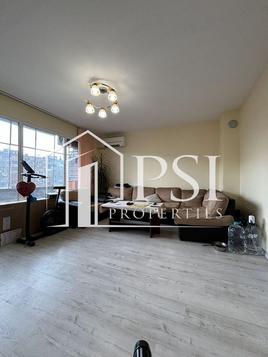 Продава се Тристаен апартамент в Пловдив, Въстанически - 64 кв.м за 1358 €/кв.м - Снимка #1