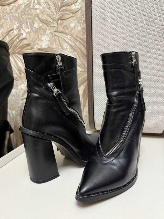 Продаются Сапоги в хорошем состоянии Pink island