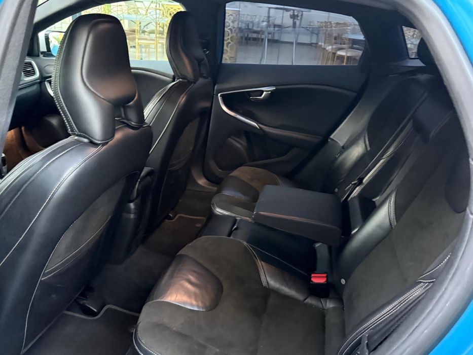 Volvo V40 R Design 2.0d 190 Cp