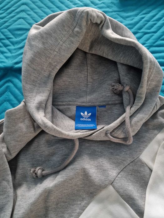 Продавам 3 броя суичъри