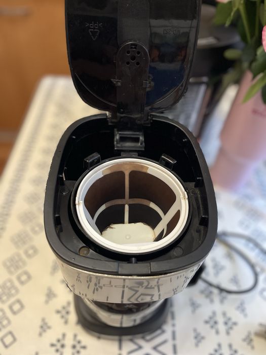 Polaris PCM 0613A кофеварка капельная