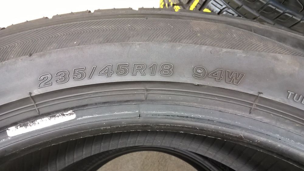 O anvelopa de vara 235 45 18 bridgestone potenza S001