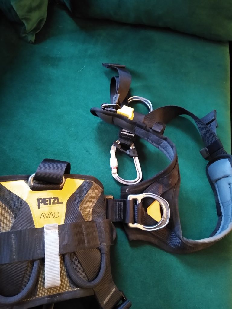 Centura ham alpinism utilitar petzl cu accesorii