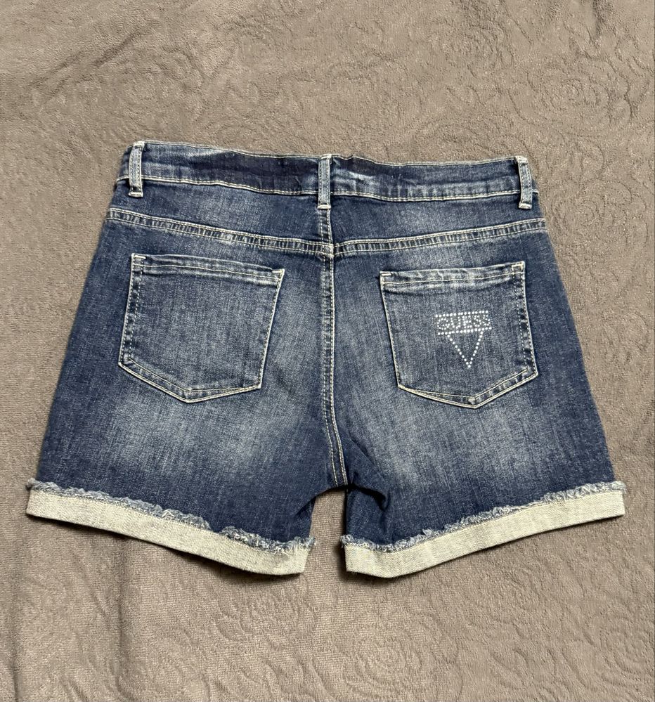 Къси панталонки Armani , Zara , Mayoral и Guess