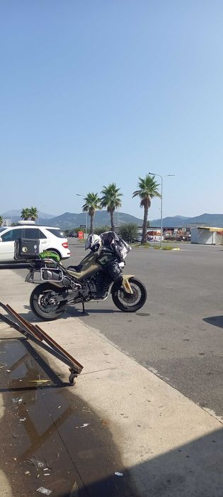 Cf moto 800 mt Turing