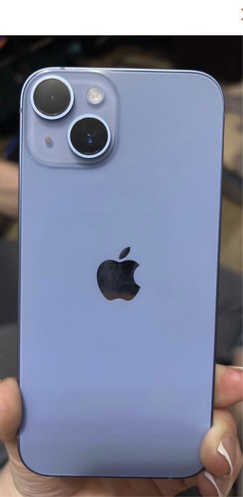 Iphone 14 память 128 гб состояние хорошее. Плюс два чехла в подарок…..