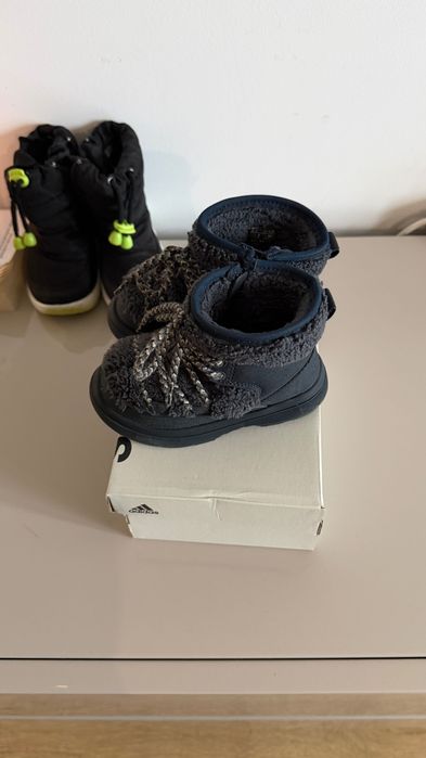 Ghetuțe Zara,mărimea 23+cadou(cizme zăpadă Sinsay,nr23)