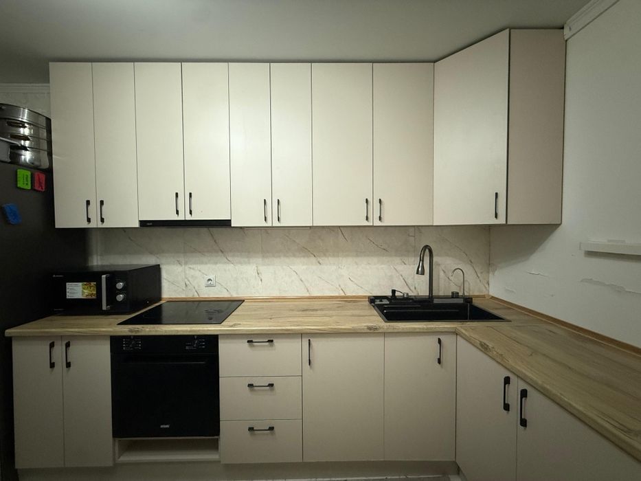 Кухня с техникой