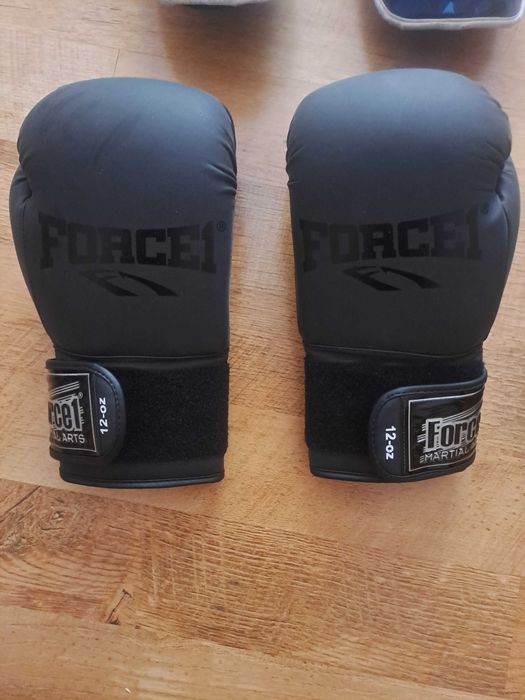 Екипировка за кикбокс