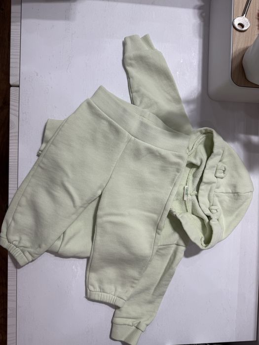 Бебешки комплект Benetton 74см