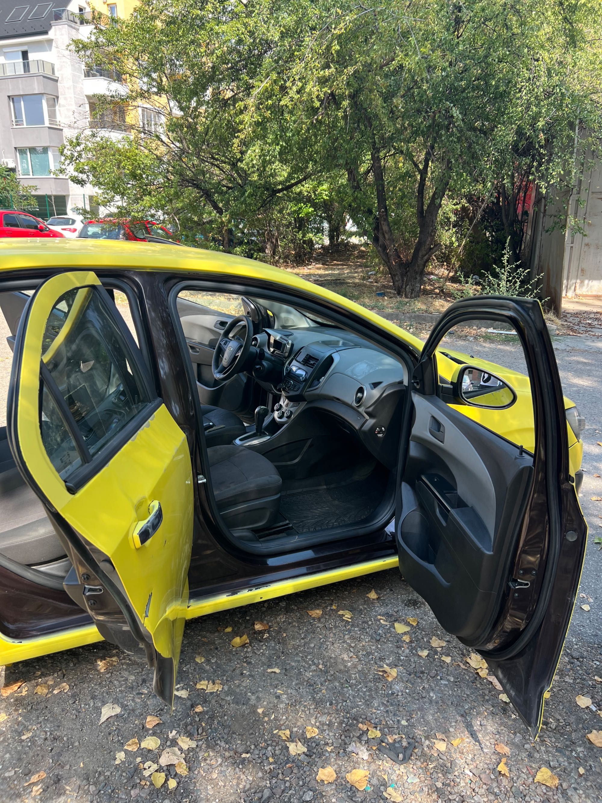 Продавам Шевролет Авео