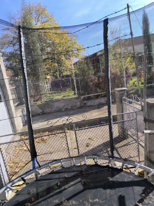 Продавам батут за деца