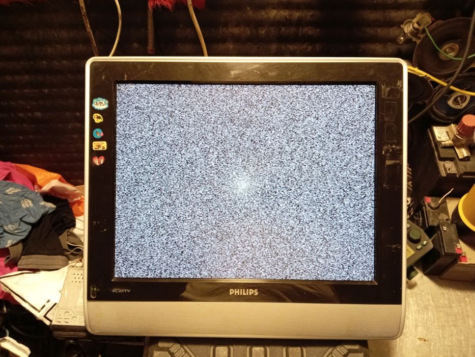 Телевизор Philips 20