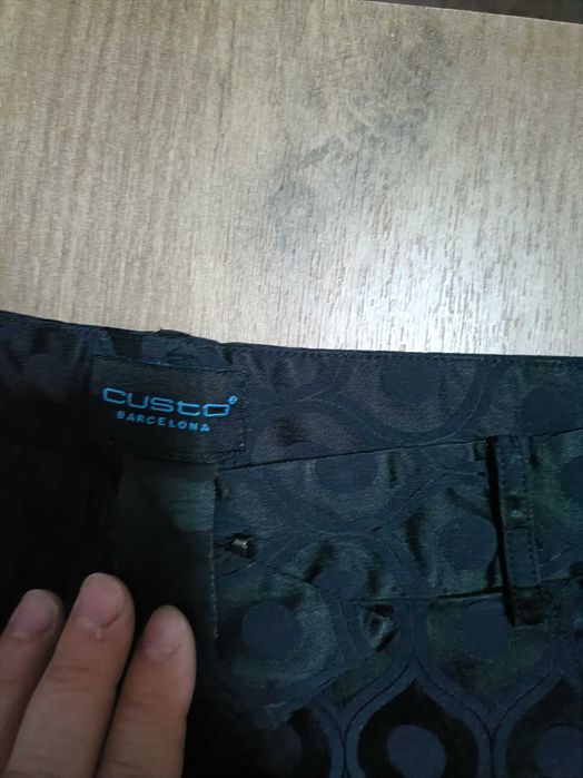 Vând pantaloni eleganti dama