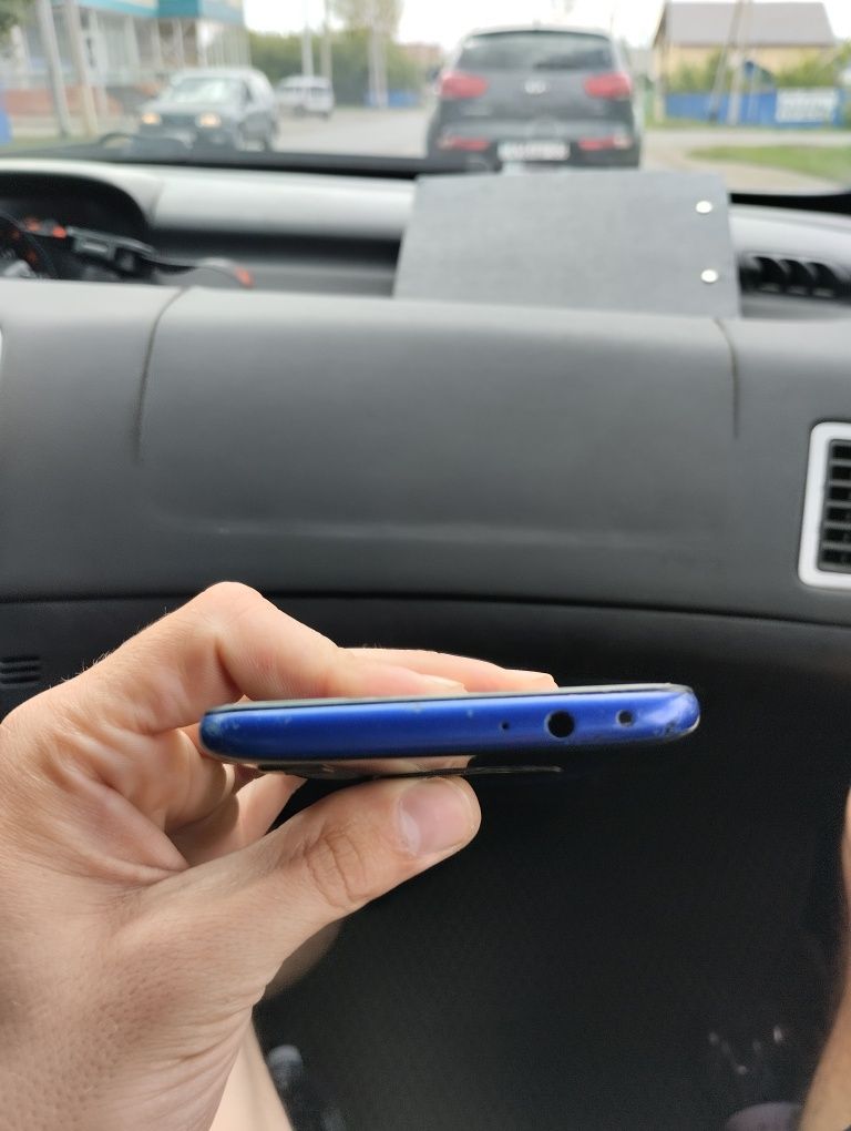 Торг! Продам Redmi 7 3/32gb СРОЧНО