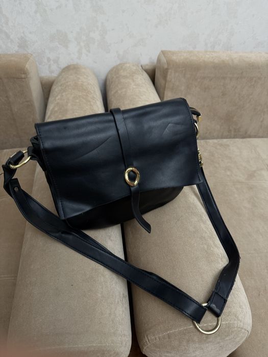 женская сумка в хорошем состоянии