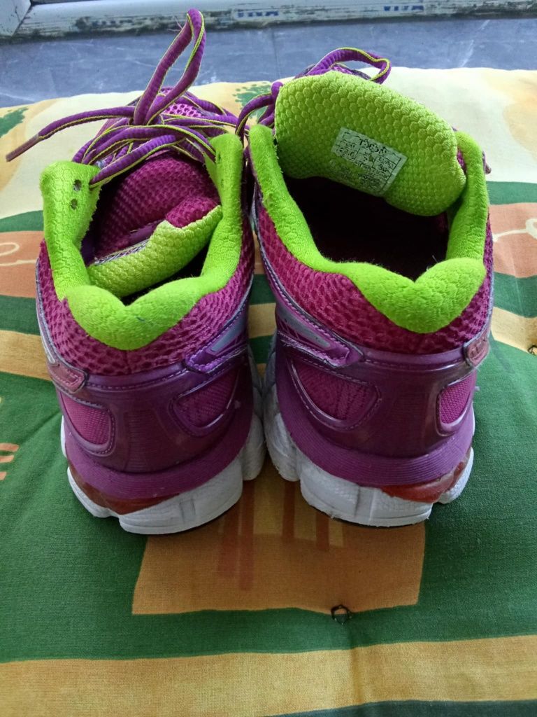 Дамски маратонки ASICS gel