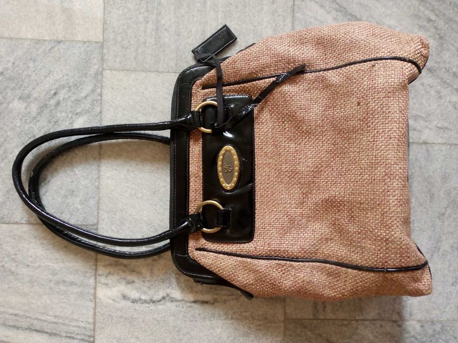 «Недорого» Сумки Б/У 10 видов(см разные фото). Цена 30 тыс 1шт