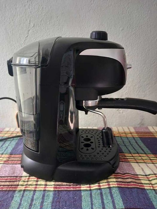 Експресо Кафемашина DeLonghi