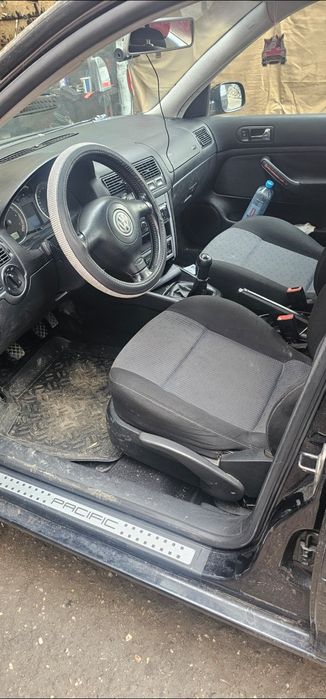 VW Golf 4 Break 1.6 Benzină Logan 5 Skoda Octavia Touran Cady T5 Lodgy