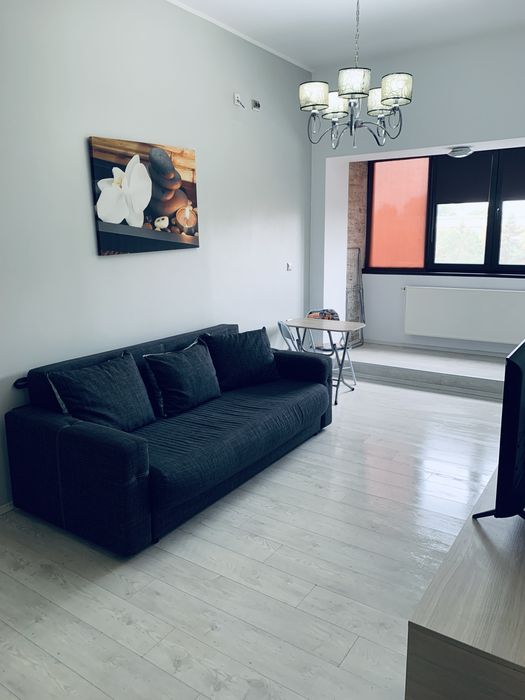 Inchiriez apartament cu o camera Centru