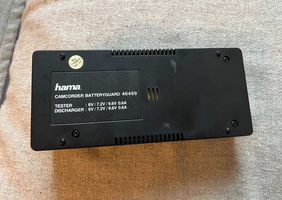 Dispozitiv descarcat baterii camere video Panasonic Hama 46499 vintage