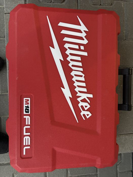 Vand cutie Milwaukee M18 Fuel SUA noua