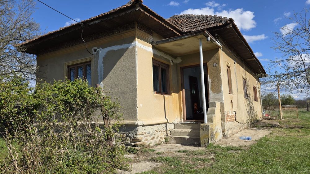 Vand casa plus teren