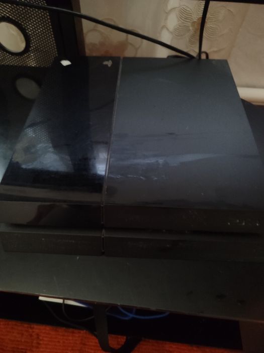 продам пс 4 с дисками