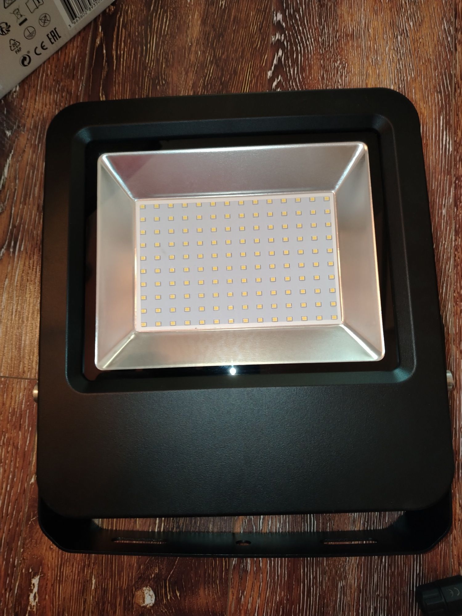 Proiector led 100w 10000 lumeni