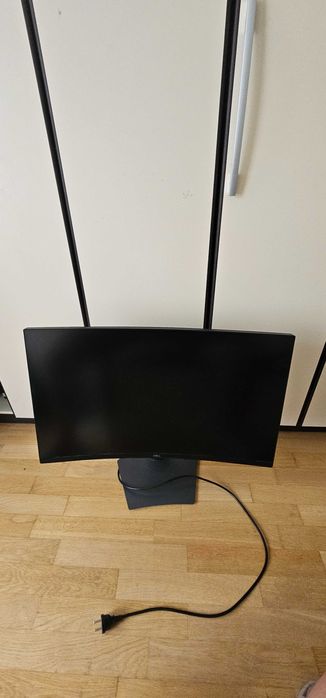 Монитор DELL s3220dgf 32 инча