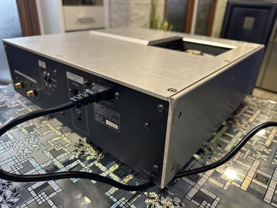 Sony SCD 777 ES Denon  AVR X5200W