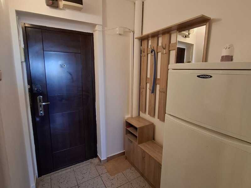 inchiriez garsoniera Drumul Taberei