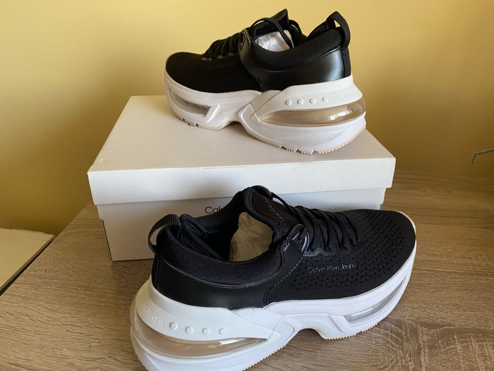 Calvin Klein нови 40 номер