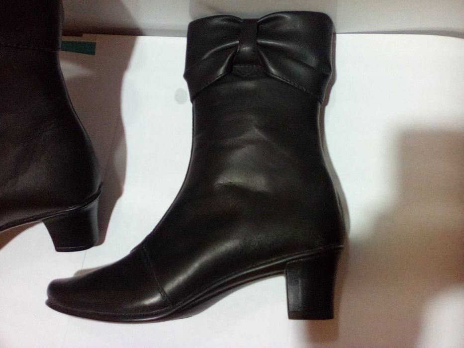 Кожени боти. Нови, български.