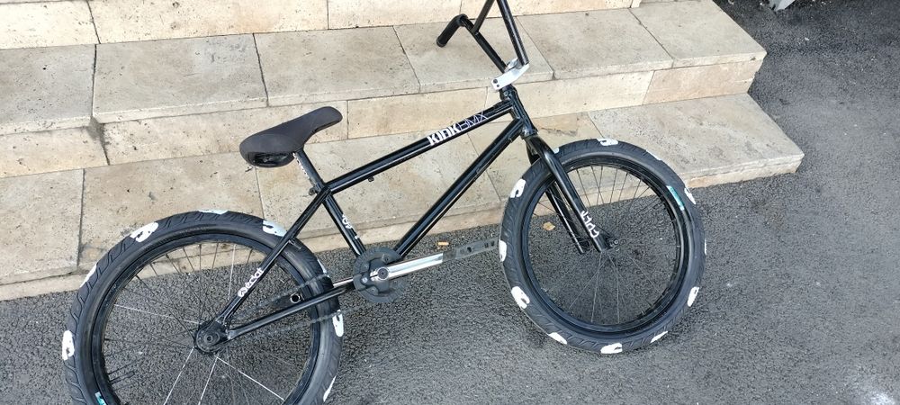 BMX custom Cult + ACCESORII
