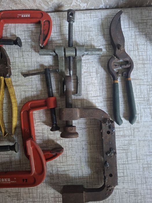 Продаются инструменты