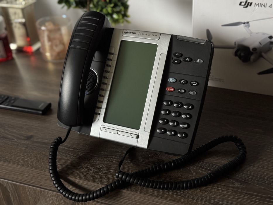 Mitel IP5330E DeskPhone cu Fir Telefon Fix