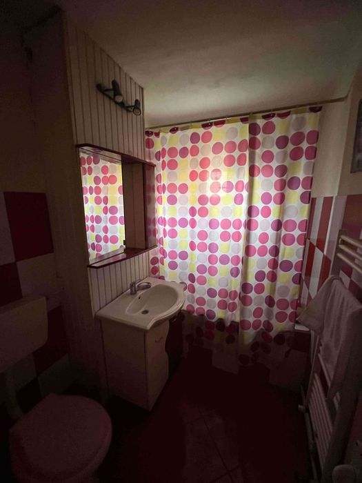 Vând apartament cu 4 camere