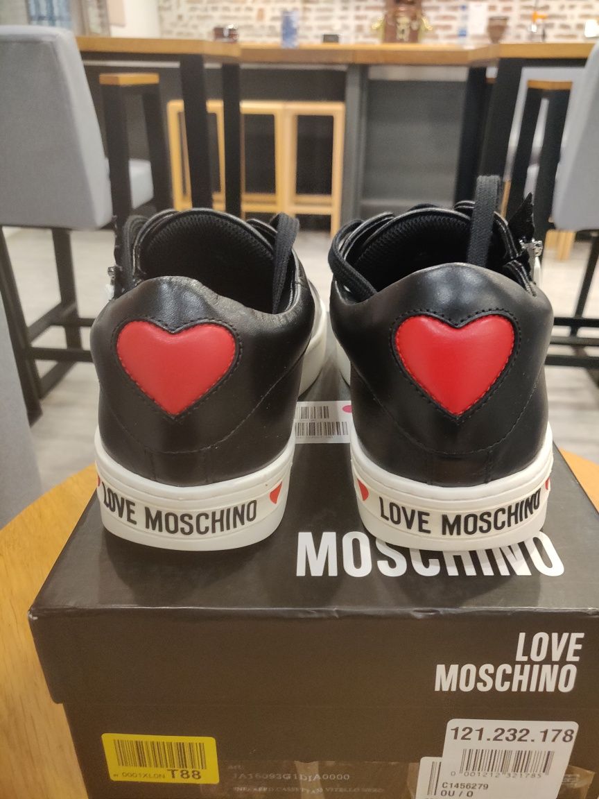 Love Moschino 41 номер