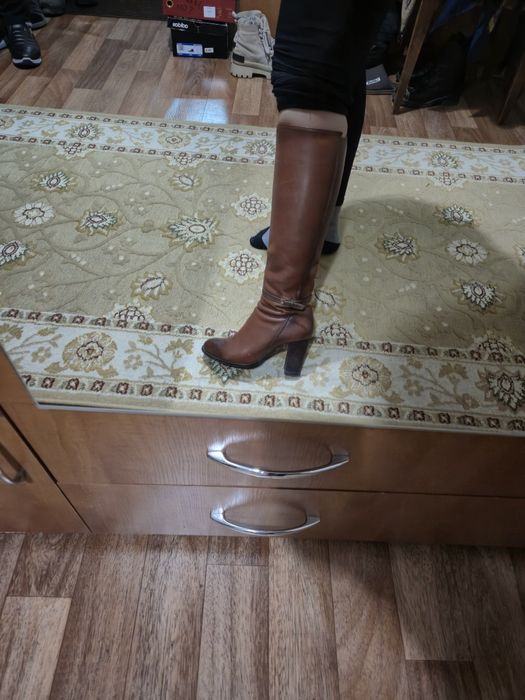 Сапожки женски, в хорошем состоянии