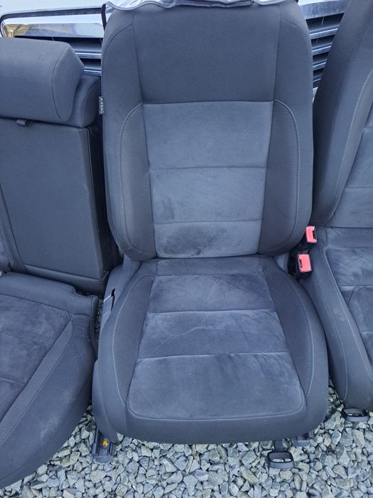 Vând interior alcantara+textil VW Golf 6 model break
